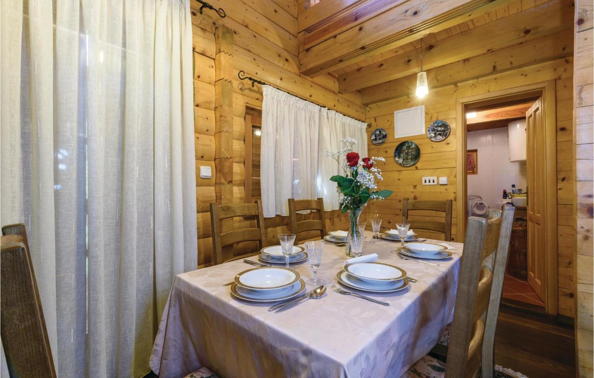 Stunning Home In Krasic With Sauna Eksteriør bilde